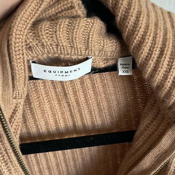 Equipment Cashmere Wool Cozy Ribbed Tan 1/4 Oversized Sweater - Picture 4 of 9